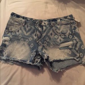 Brand new Altard state jean shorts!! (28)